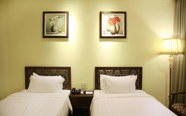 Danaciti Hotel