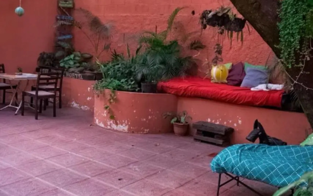 Pool House Hostel