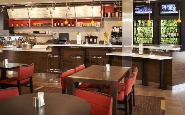 Courtyard by Marriott Toledo Airport Holland