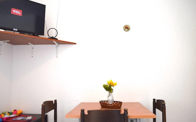 Nearby Beach, Apartment Leda In Center