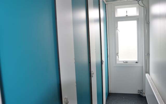Detached holiday home with extra facilities near the sea