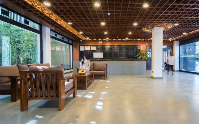 Lijiang Gemmer Hotel