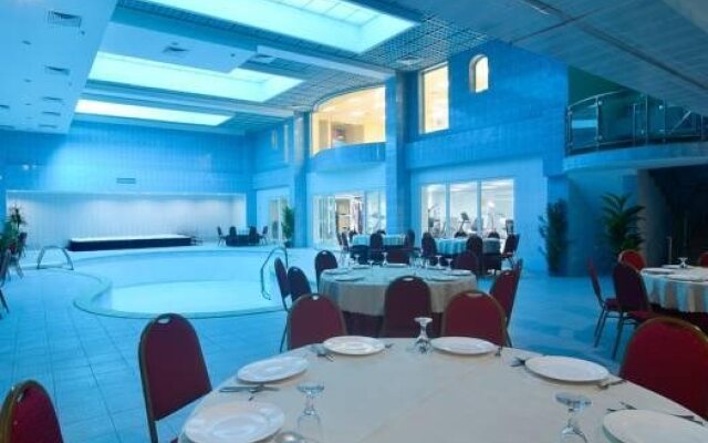 Jadly Hotel