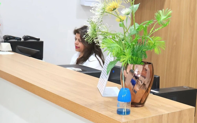 VR2 Hotel