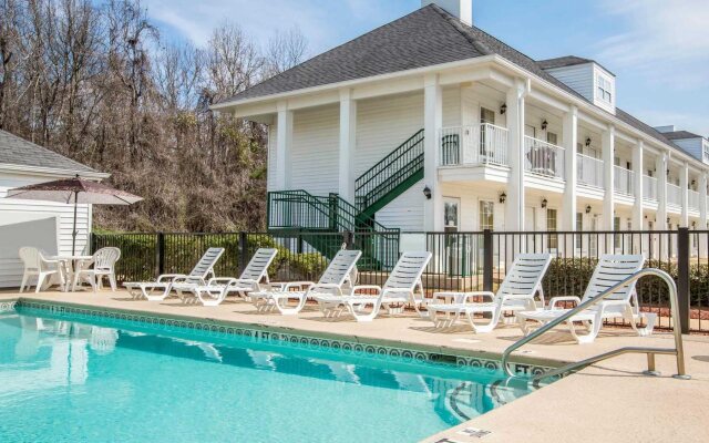 Quality Inn Lagrange East I-85