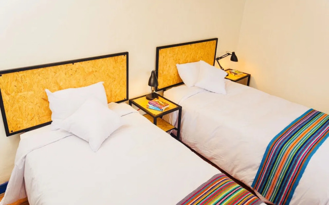 Saqray Hostel