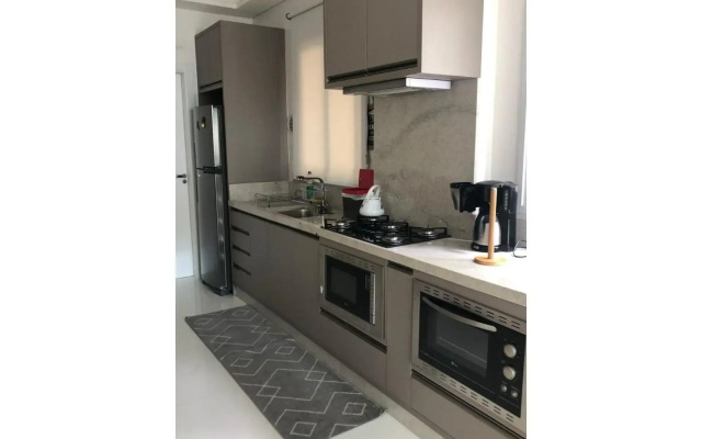 Apartamento 2 suítes Meia Praia