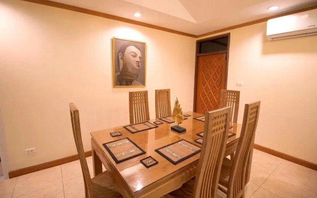 Grand Condo Lotus Pool Villa near the beach
