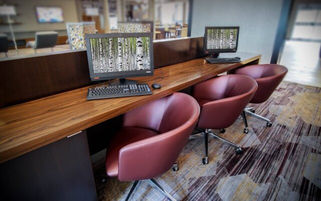 Courtyard Lenox Berkshires