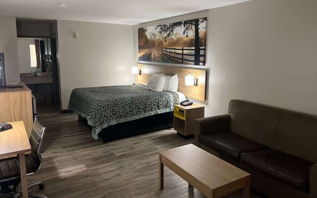 Days Inn & Suites by Wyndham Opelousas