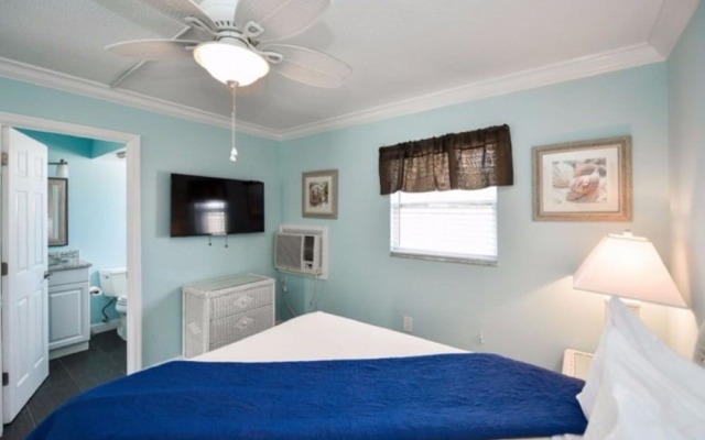 Gulf Holidays 15 - One Bedroom Condo