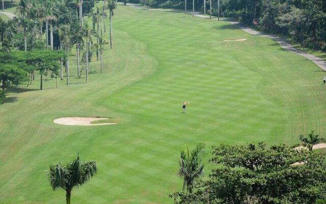 Modern Furnished 2BR at Hampton's Park Apartment