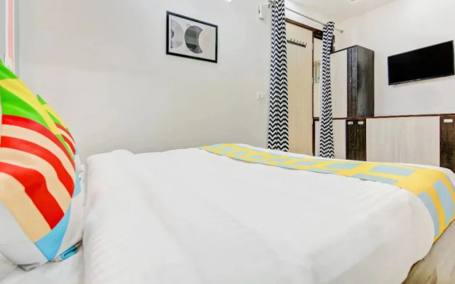 OYO Home 28827 Design Studio Huda City Center