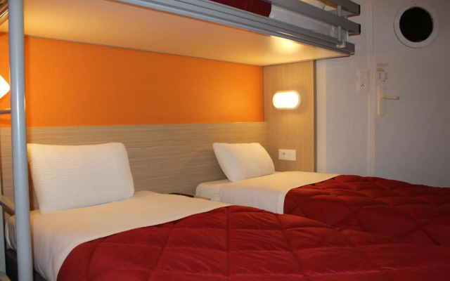 Hotel Première Classe Saint Quentin En Yvelines - Elancourt