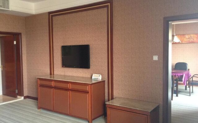 Nanhua Qifu Hot Spring Hotel