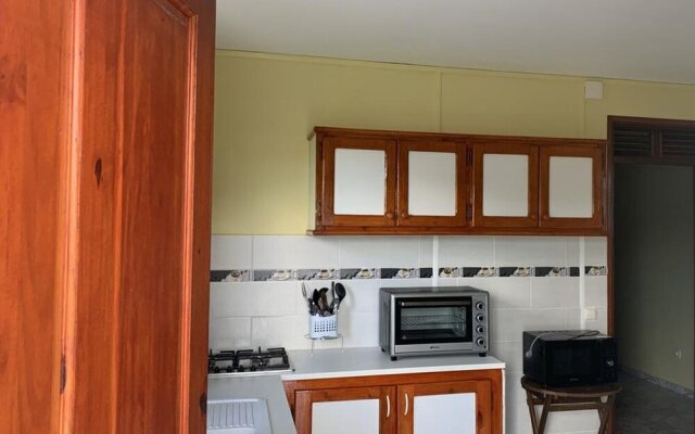 House With 2 Bedrooms in Le Moule, With Furnished Garden and Wifi