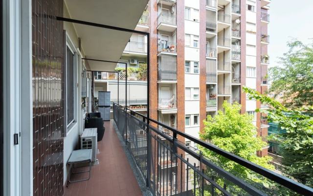 notaMi - Trendy Corner Fashion District