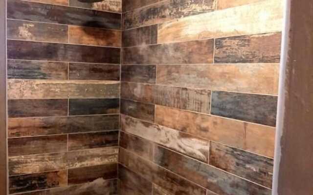 Rocky Hollow Guest Farm