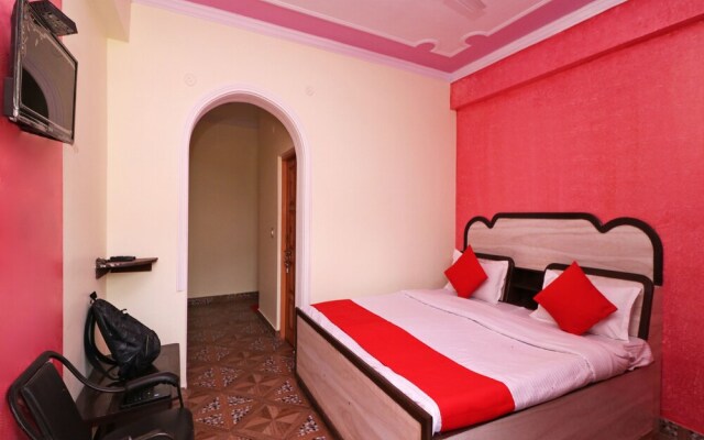 OYO 14003 Home Valley View 1BHK Kempty Fall