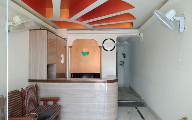 Hotel Green Palace and Ujala Restaurant