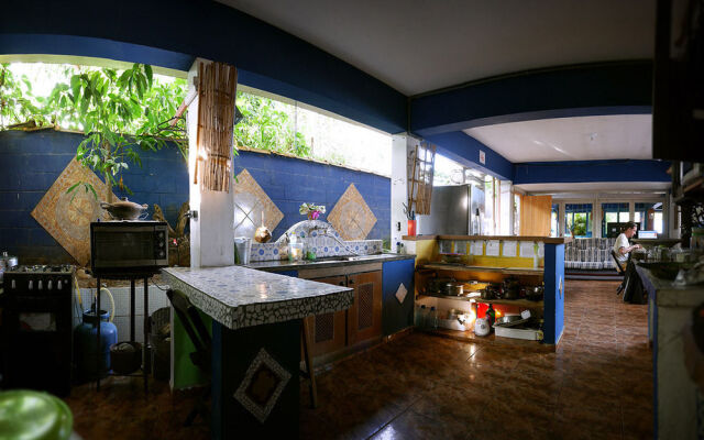Golfinho Tropical Hostel e Pousada