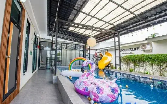 Sunshine Life Pattaya Poolvilla