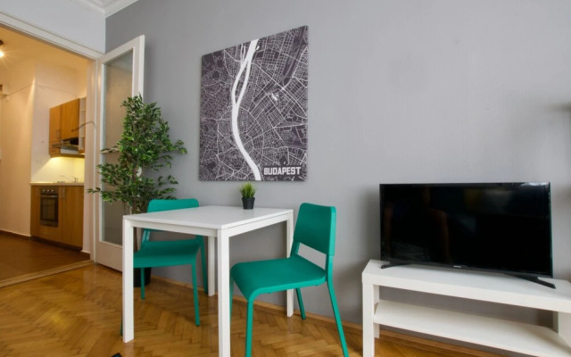 Standard Apartment by Hi5 - AsbÃ³th 15
