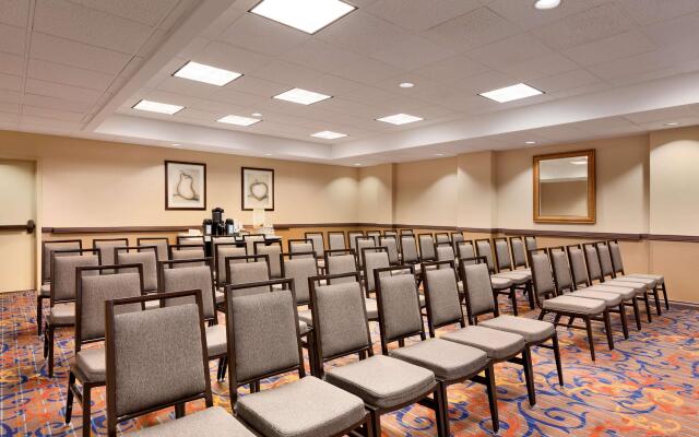 Embassy Suites by Hilton Santa Clara Silicon Valley