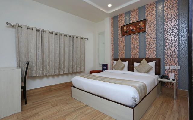 OYO 9649 Hotel Vijay Palace