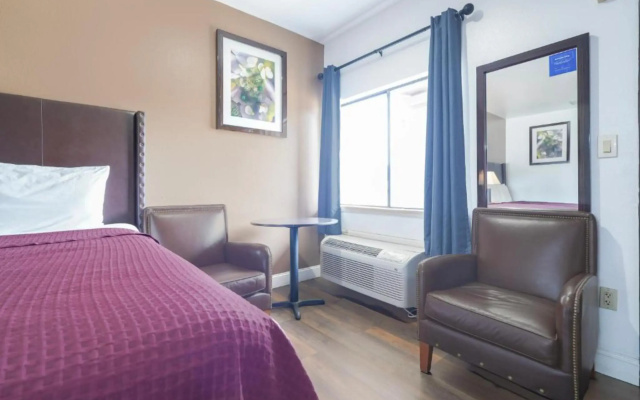 Budget Inn By OYO San Augustine