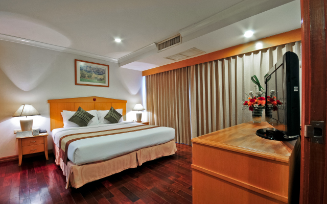 Admiral Suites Sukhumvit 22