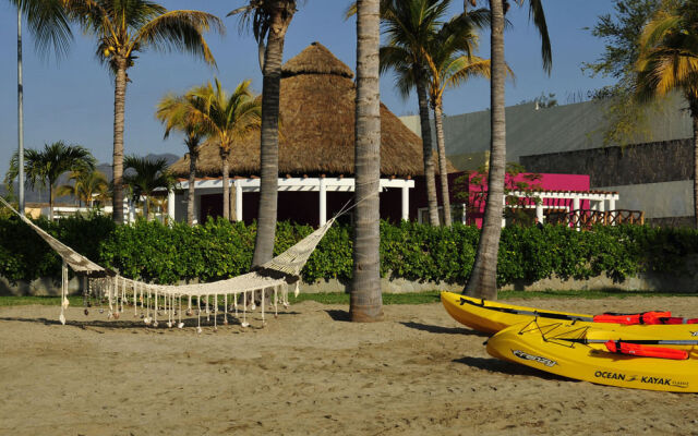 B Nayar Family Luxury Suites & Villas Residences
