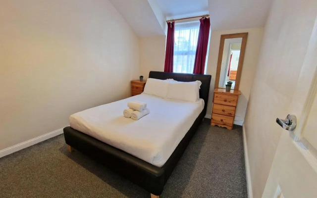 Town or Country - Jessie Terrace House B