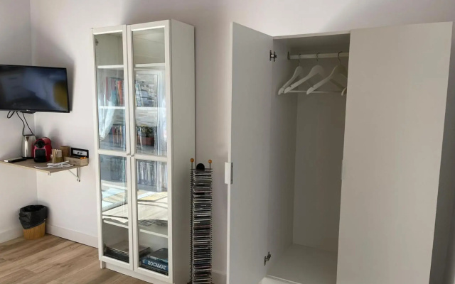 Habitación cama de matrimonio con baño privado