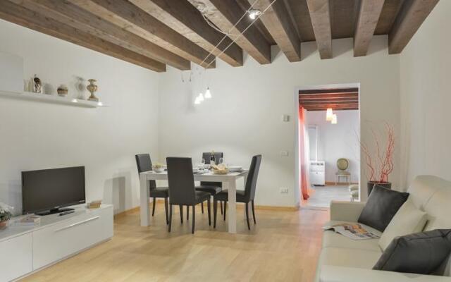 Macbeth Halldis Apartment