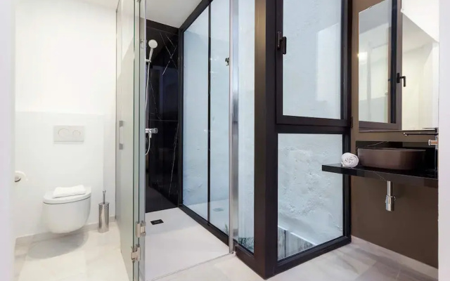 Cozy 3BD Duplex in Seville Center Gran Poder II