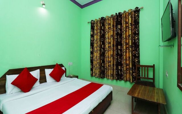 Oyo 44250 New Hotel Shivlok