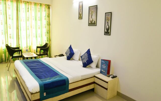 OYO Flagship 4387 Hotel Theem Plaaza