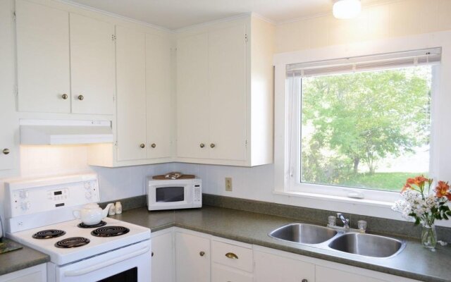 Still Point Lodge & Cottages