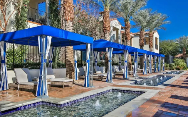 Tradition 3 Bedrooms T21 by RedAwning