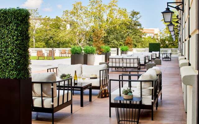 The Hamilton Alpharetta, Curio Collection by Hilton