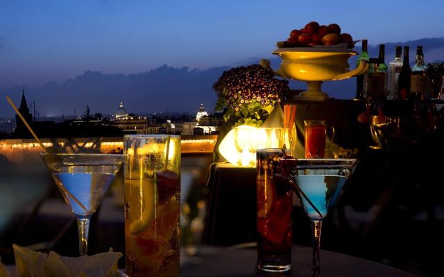 Marcella Royal Hotel - Rooftop Garden