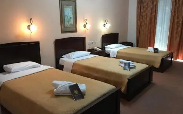 Hotel Elegant Epavlis