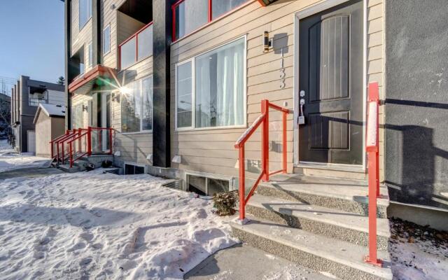 Three-Bedroom House with Balcony #33 Sunalta Downtown