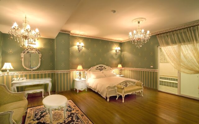 Florence Resort Villa - European Manor