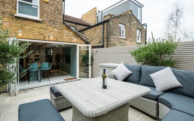 Immaculate Designer Home in Wandsworth