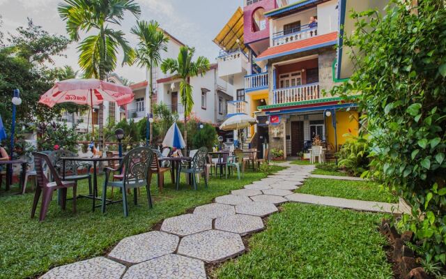 OYO 12902 Home Colourful Studio Home Candolim