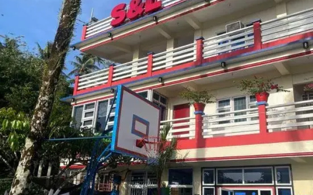RedDoorz @ S & L Apartelle Daraga Albay