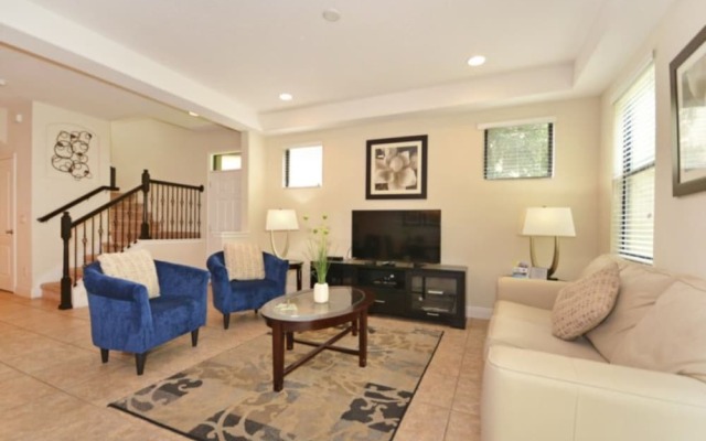 Fountains Retreat 4 Bedroom Condo by RedAwning