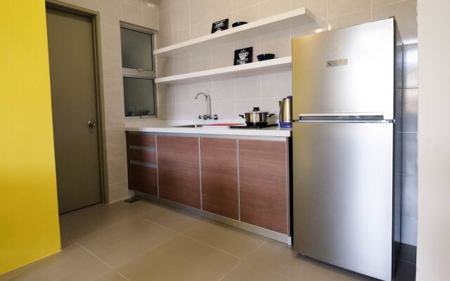 Play Residence at Golden Hills